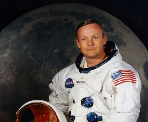 Neil-Armstrong_761933932_33547440_651x537